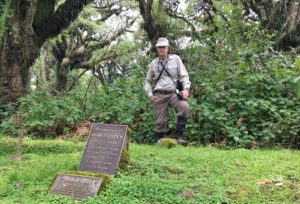 DIAN FOSSEY TOMB TRAIL HIKE